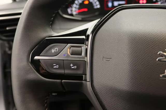 Peugeot 208 (2023) thumbnail 23
