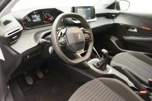 Peugeot 208 (2023) thumbnail 25