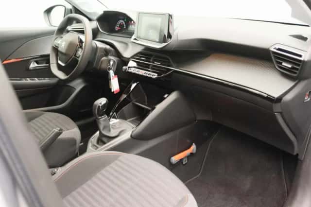 Peugeot 208 (2023) thumbnail 26