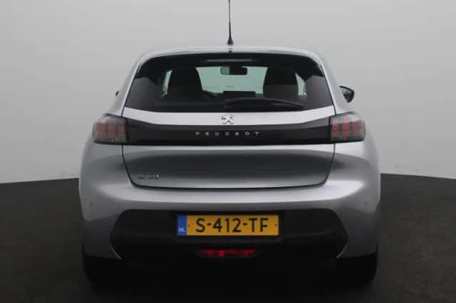 Peugeot 208 (2023) thumbnail 8