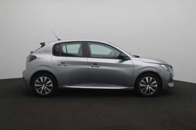 Peugeot 208 (2023) thumbnail 10