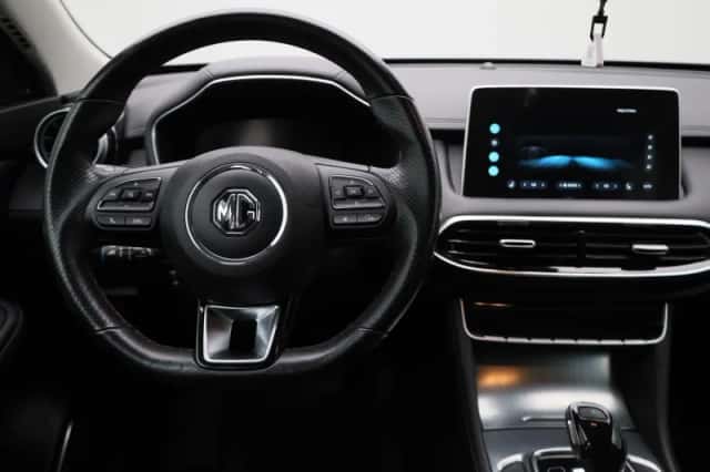 MG MG HS (2023) thumbnail 7