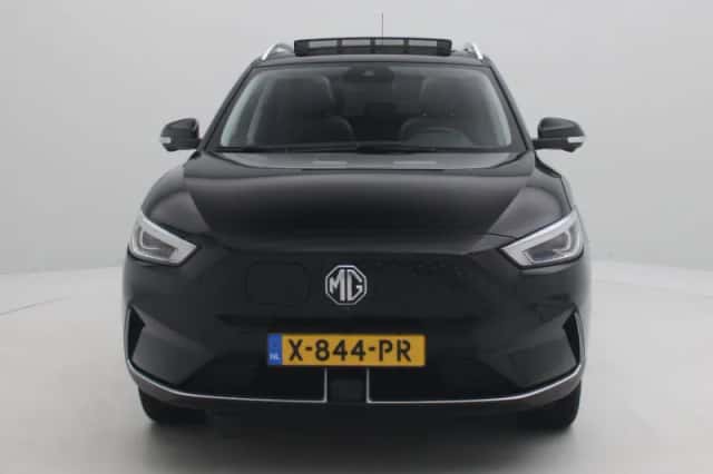 MG ZS EV (2023) thumbnail 4