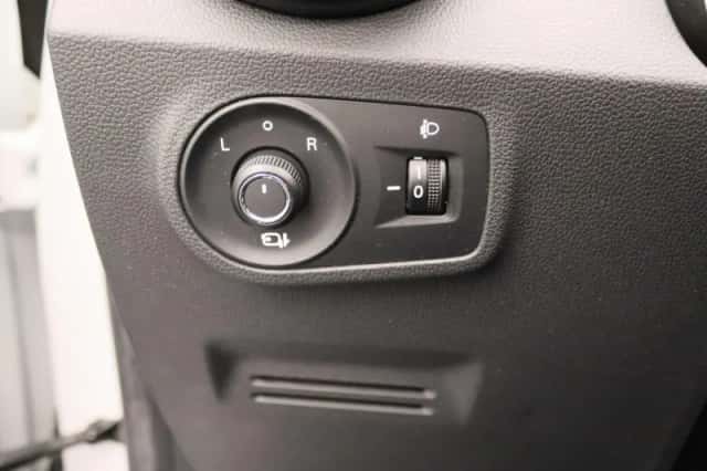 MG ZS EV (2021) thumbnail 23