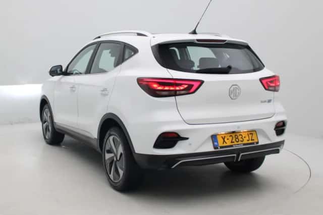 MG ZS EV (2023) thumbnail 2