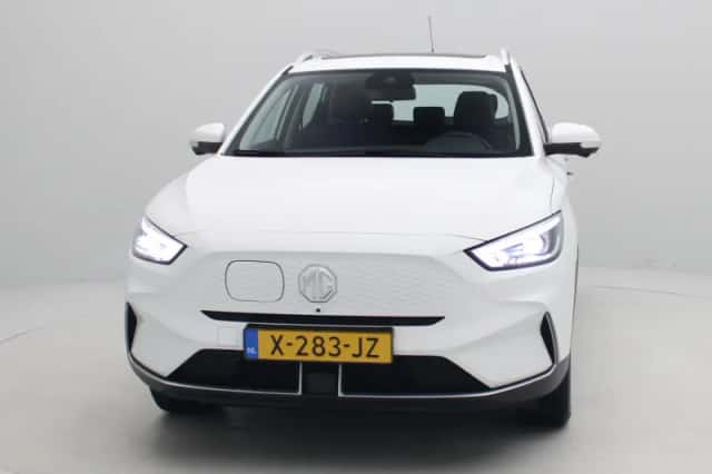 MG ZS EV (2023) thumbnail 3
