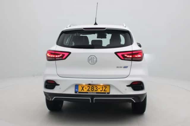 MG ZS EV (2023) thumbnail 5
