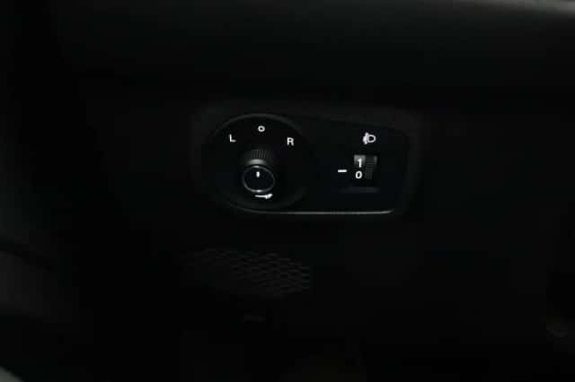 MG ZS EV (2023) thumbnail 20