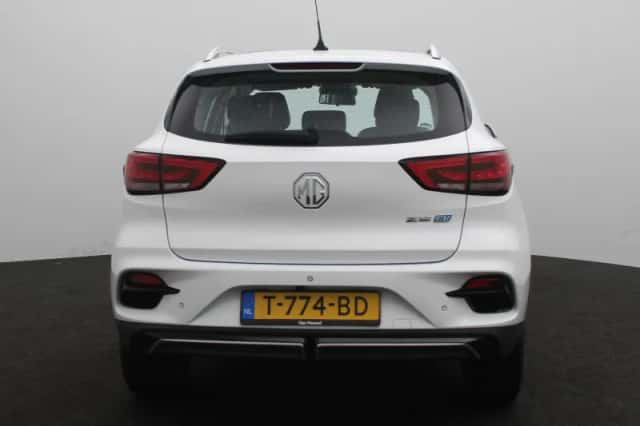 MG ZS EV (2023) thumbnail 6