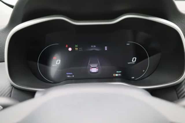 MG ZS EV (2023) thumbnail 14