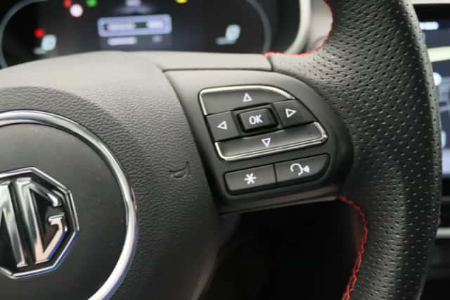 MG ZS EV (2023) thumbnail 17