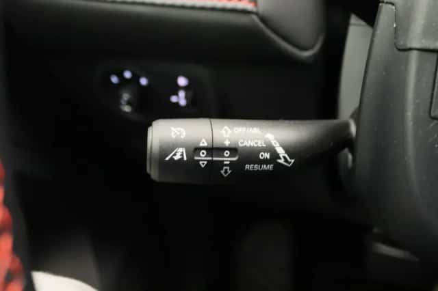MG ZS EV (2023) thumbnail 18