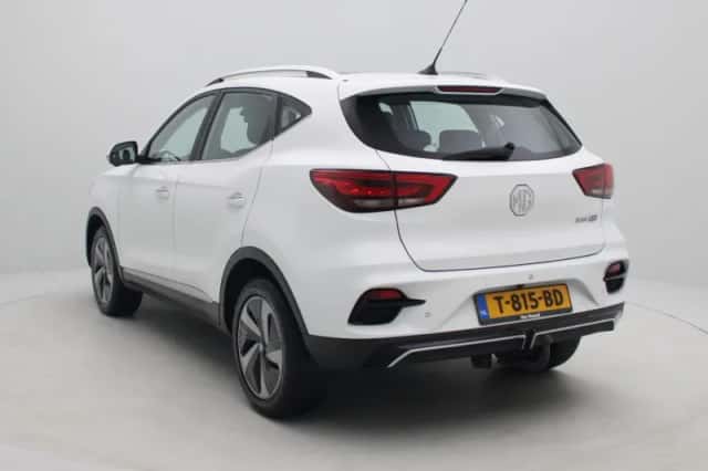 MG ZS EV (2023) thumbnail 2