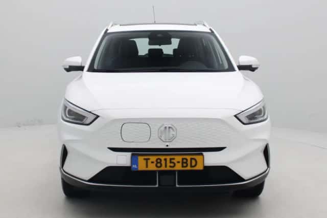 MG ZS EV (2023) thumbnail 3