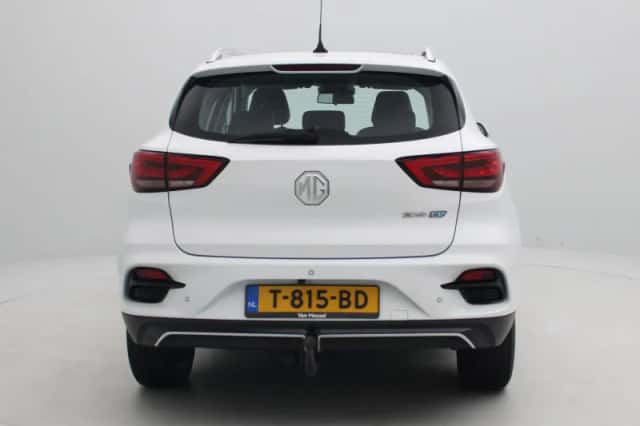 MG ZS EV (2023) thumbnail 5