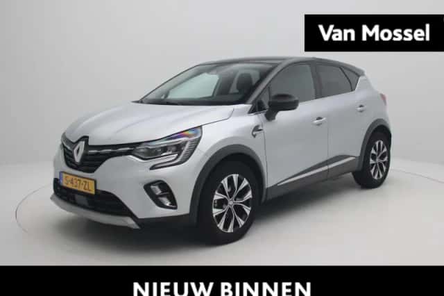 Renault Captur (2023) thumbnail 1
