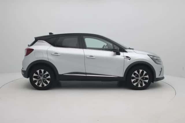 Renault Captur (2023) thumbnail 6