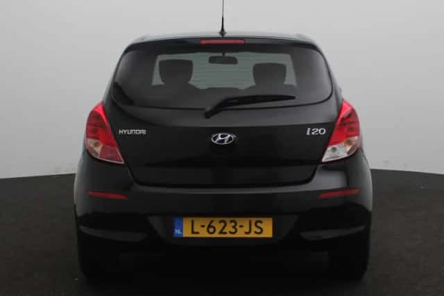 Hyundai i20 (2015) thumbnail 6