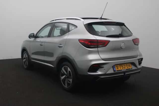 MG ZS EV (2023) thumbnail 2