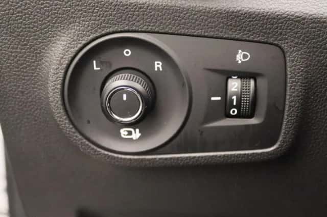 MG ZS EV (2021) thumbnail 23