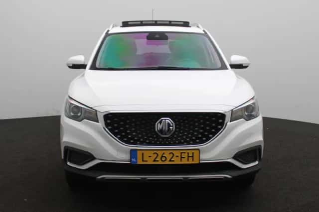 MG ZS EV (2021) thumbnail 4