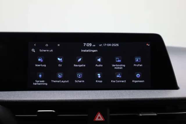 Kia EV6 (2022) thumbnail 21