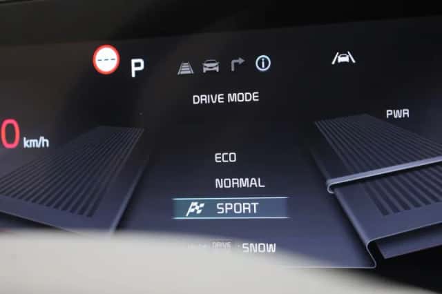 Kia EV6 (2022) thumbnail 28