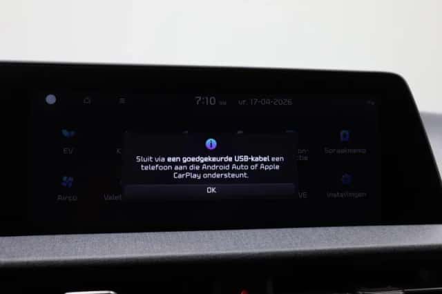 Kia EV6 (2022) thumbnail 32