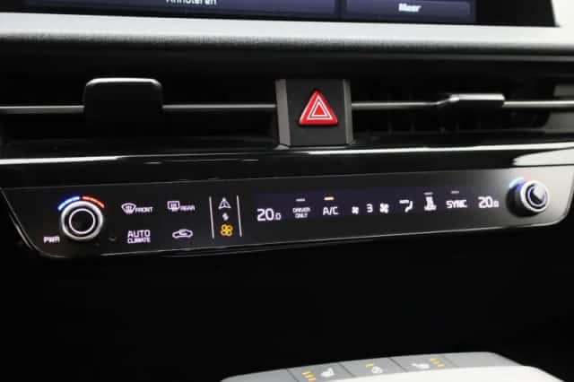 Kia EV6 (2022) thumbnail 37