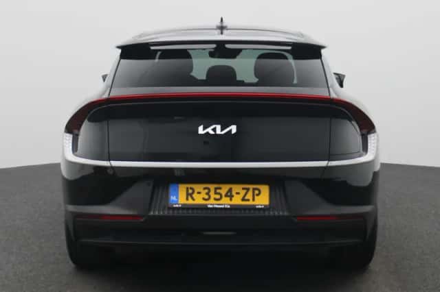 Kia EV6 (2022) thumbnail 6