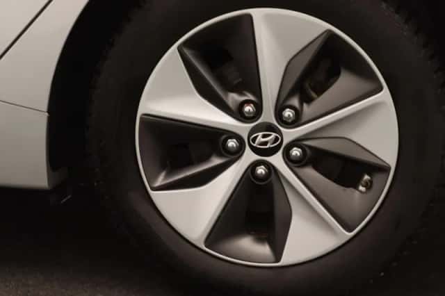Hyundai Ioniq (2018) thumbnail 20