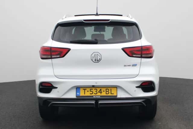 MG ZS EV (2023) thumbnail 6