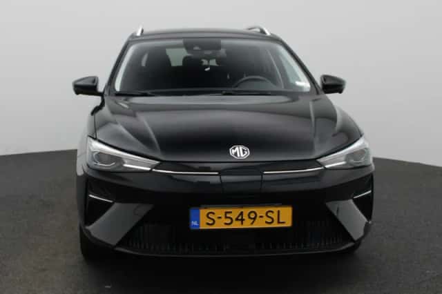 MG MG5 (2023) thumbnail 3