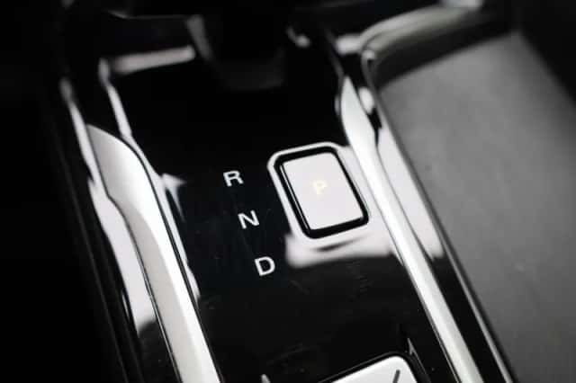 MG ZS (2025) thumbnail 25