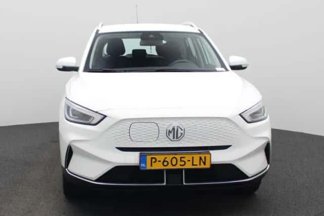 MG ZS EV (2022) thumbnail 3