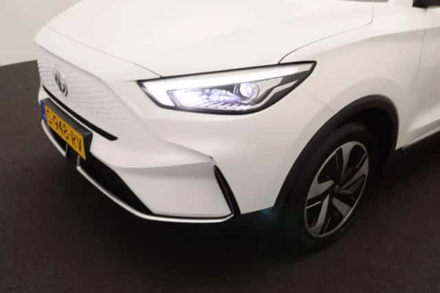 MG ZS EV (2023) thumbnail 15