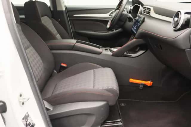MG ZS EV (2023) thumbnail 23