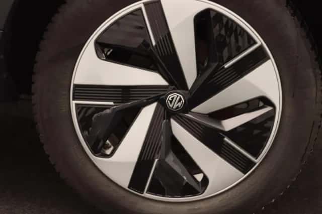 MG ZS EV (2023) thumbnail 16