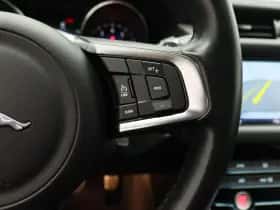 Jaguar XF (2017) thumbnail 20
