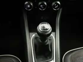 Renault Captur (2020) thumbnail 16
