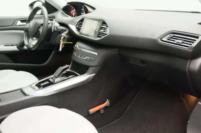 Peugeot 308 (2020) thumbnail 22