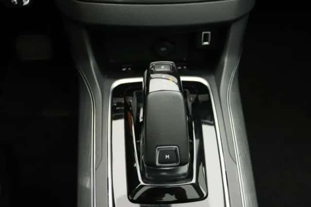 Peugeot 308 (2020) thumbnail 10
