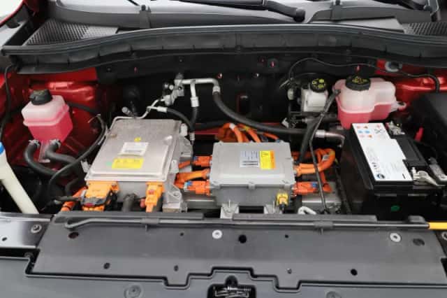 MG ZS EV (2023) thumbnail 32