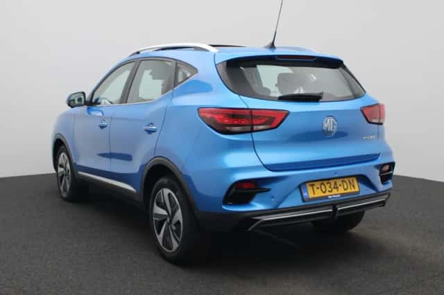 MG ZS EV (2023) thumbnail 2