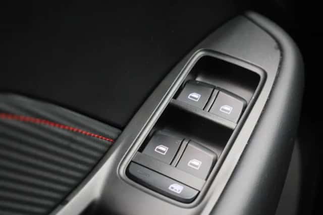 MG ZS EV (2023) thumbnail 30