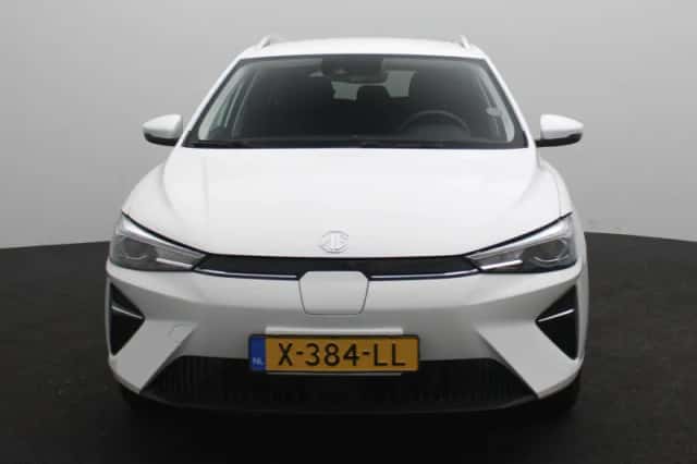 MG MG5 (2023) thumbnail 3