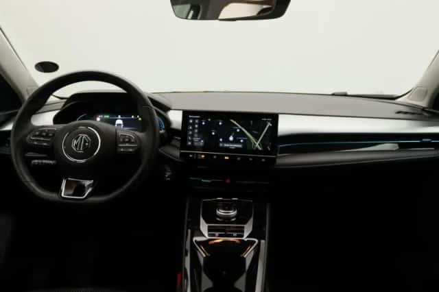 MG MG5 (2023) thumbnail 7