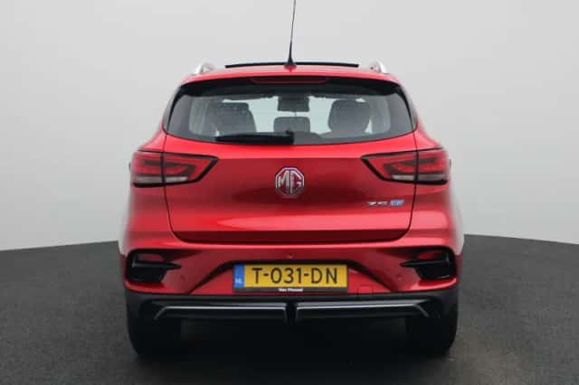 MG ZS EV (2023) thumbnail 6