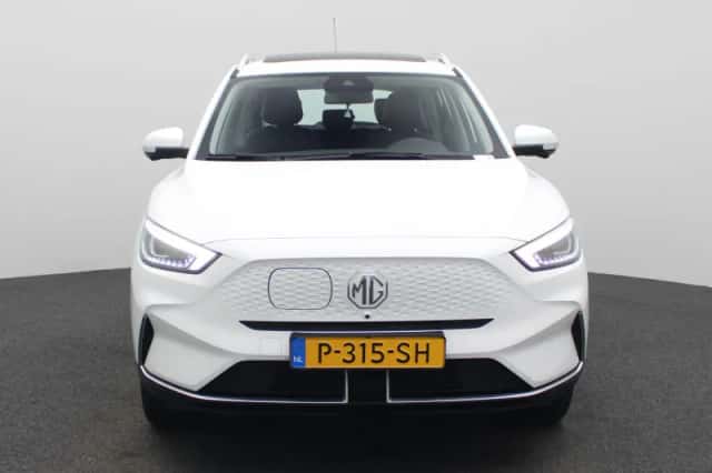MG ZS EV (2022) thumbnail 3