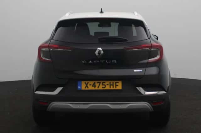Renault Captur (2022) thumbnail 6